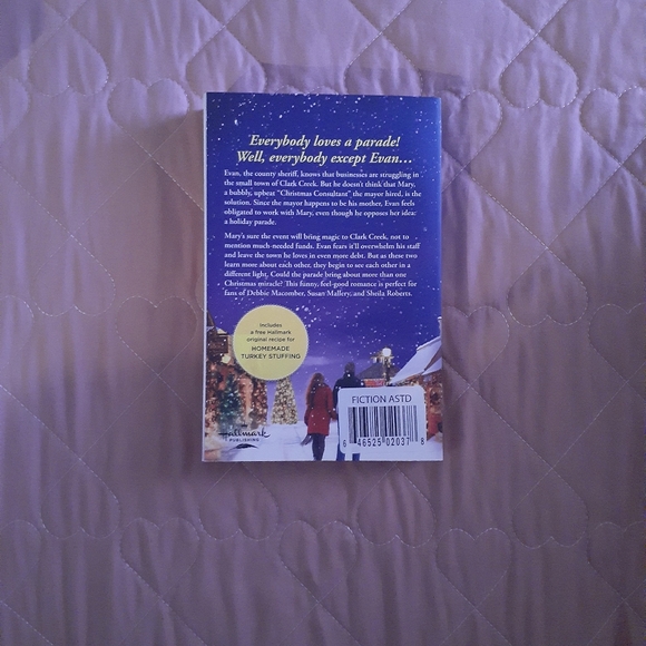 📚🎨 3/$15 *NEW* On Christmas Avenue Book - Picture 2 of 2